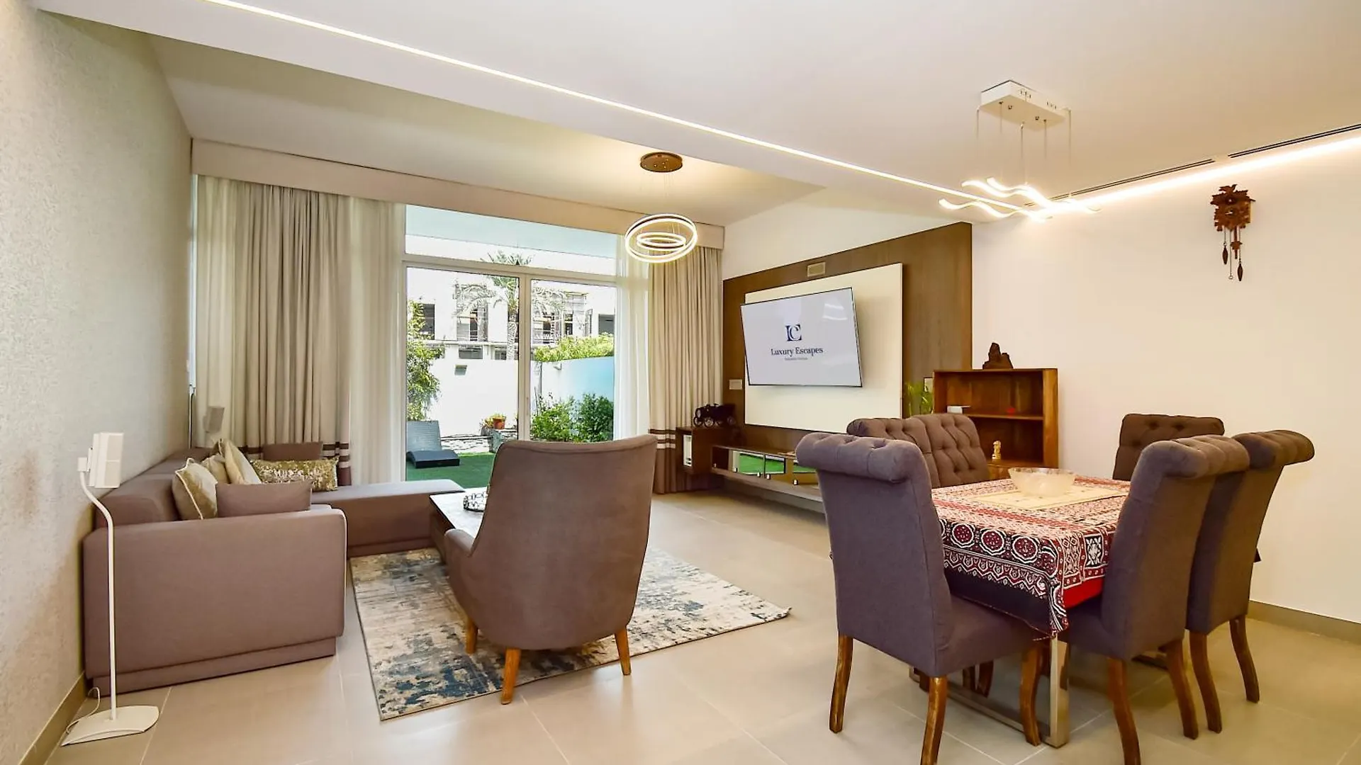 Luxury Escapes - Private Villa With 3Bedroom Plus Maids - Mudon Dubai 0*,