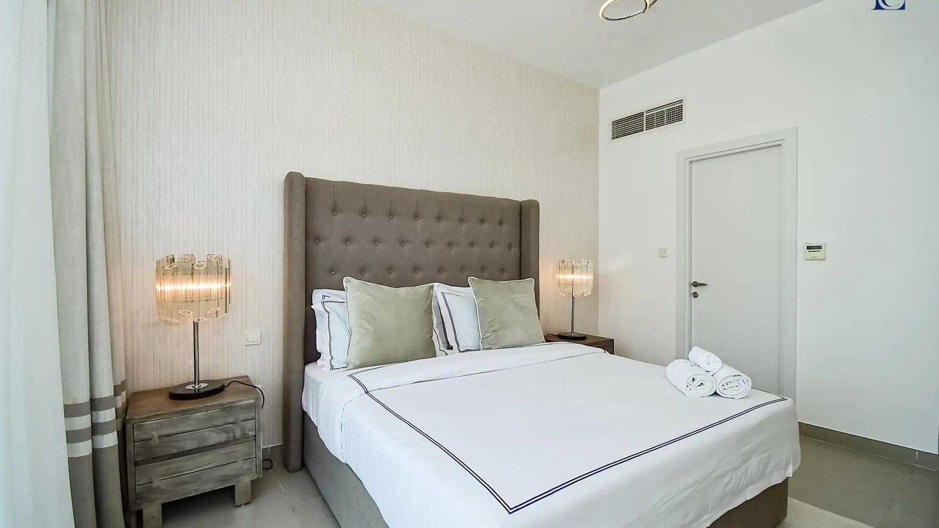 Luxury Escapes - Private Villa With 3Bedroom Plus Maids - Mudon Dubai